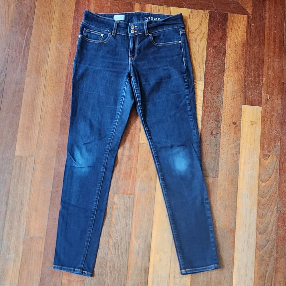 GAP Curvy Skinny Medium Wash Faded Jeans Size 28R